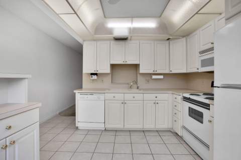 3002 Portofino Isle #M3, Coconut Creek FL - photo 8 of 33