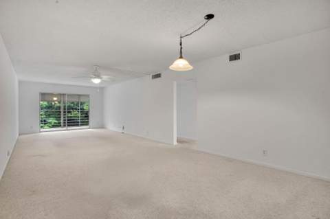 3002 Portofino Isle #M3, Coconut Creek FL - photo 9 of 33