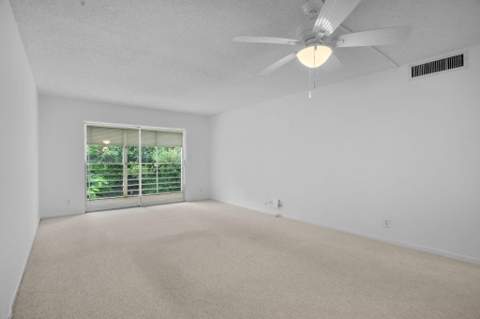 3002 Portofino Isle #M3, Coconut Creek FL - photo 12 of 33