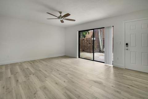 825 Center Street #30b, Jupiter FL - photo 11 of 73