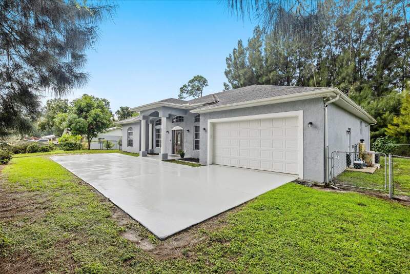 4 bedroom Single Family Residence at 315 Kaye Street, Jenkins Park Estates (Unrecorded), Fort Pierce — photo 2