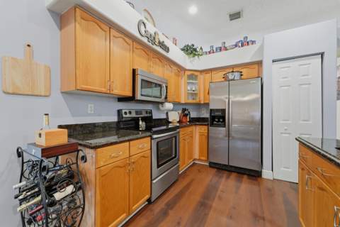 6801 Las Colinas Lane, Lake Worth FL - photo 13 of 58
