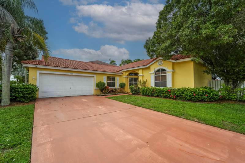 3 bedroom Single Family Residence at 6801 Las Colinas Lane, Winston Trails Par 6, Lake Worth — photo 3