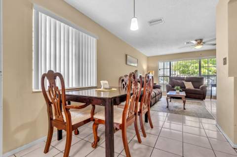 6872 NW 26th Court, Sunrise FL - photo 9 of 40
