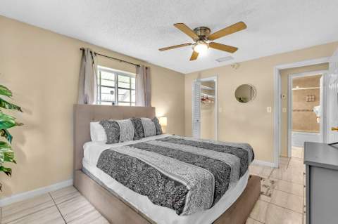 6872 NW 26th Court, Sunrise FL - photo 21 of 40
