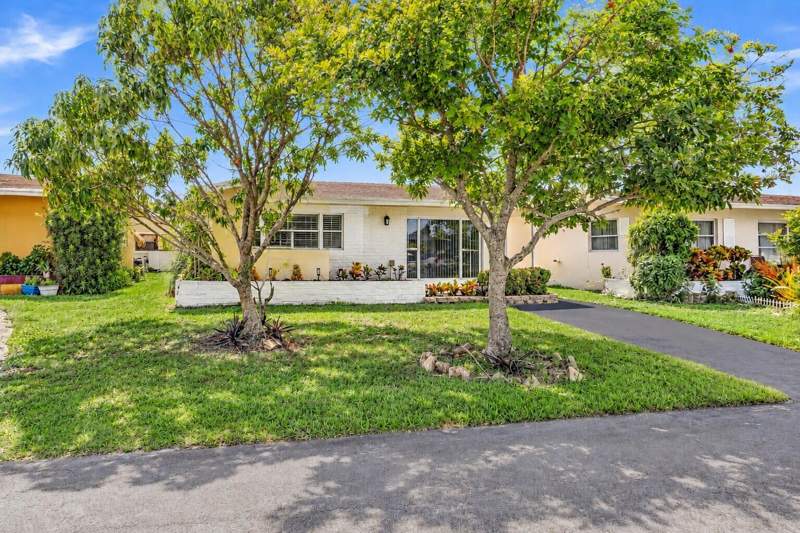 2 bedroom Single Family Residence at 6872 NW 26th Court, Gold Key Villas, Sunrise — photo 2