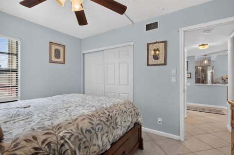 305 Congressional Way, Deerfield Beach FL - photo 21 of 26