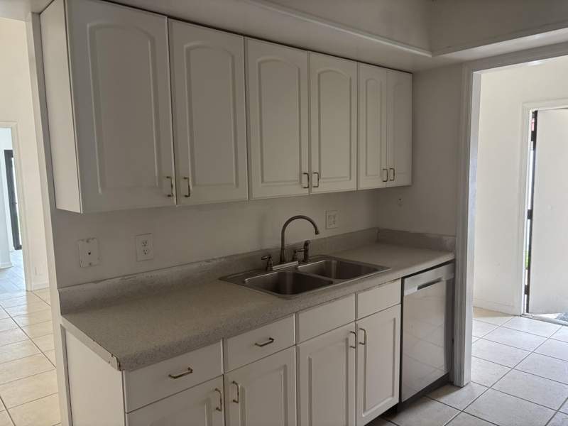 3 bedroom Single Family Residence at 7433 SW 13th Street, North Lauderdale Village Sec 6, North Lauderdale — photo 4