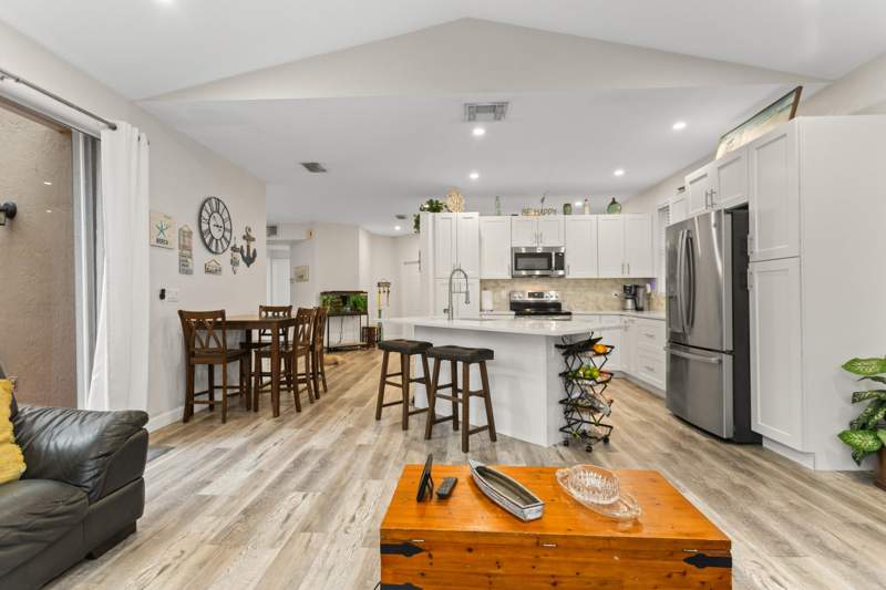 4 bedroom Single Family Residence at 18413 NW 20th Street, Dimensions North At Chapel Trail, Pembroke Pines — photo 2