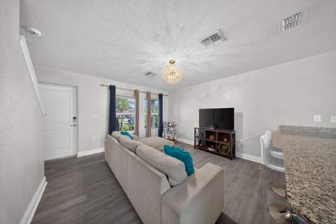 1350 SW Paar Drive, Port St. Lucie FL - photo 10 of 44