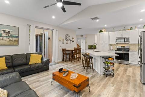 18413 NW 20th Street, Pembroke Pines FL - photo 10 of 64