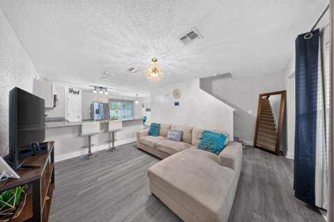 1350 SW Paar Drive, Port St. Lucie FL - photo 8 of 44
