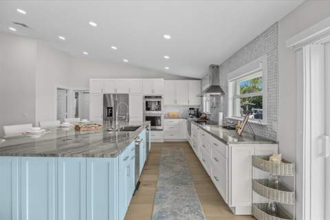 122 Queen Frederika Court, Hutchinson Island FL - photo 22 of 69