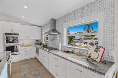122 Queen Frederika Court, Hutchinson Island FL - photo 23 of 69
