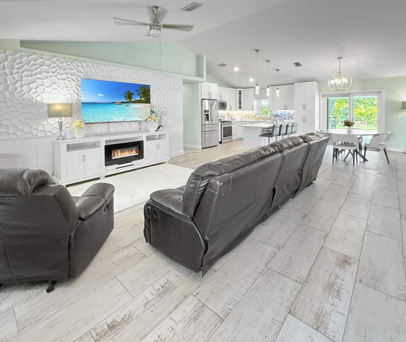 4 bedroom Single Family Residence at 2355 SW Neal Road, Port St Lucie Section 35, Port St. Lucie — photo 2