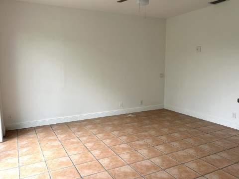 4361 Dogwood Circle, Weston FL - photo 9 of 26