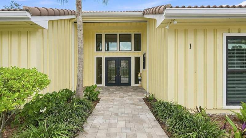 3 bedroom Single Family Residence at 1 Wycliff Road, PGA Resort Community 3, Palm Beach Gardens — photo 2