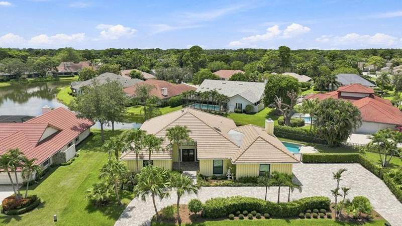 3 bedroom Single Family Residence at 1 Wycliff Road, PGA Resort Community 3, Palm Beach Gardens — photo 3