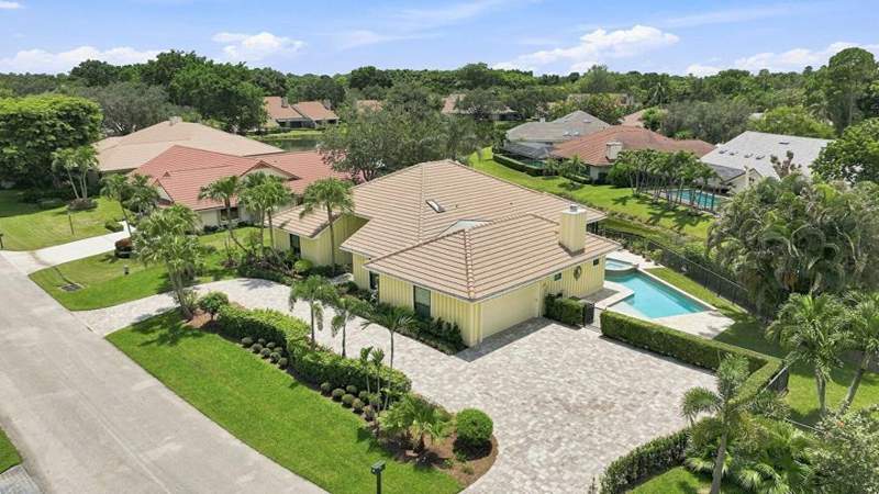 3 bedroom Single Family Residence at 1 Wycliff Road, PGA Resort Community 3, Palm Beach Gardens — photo 4