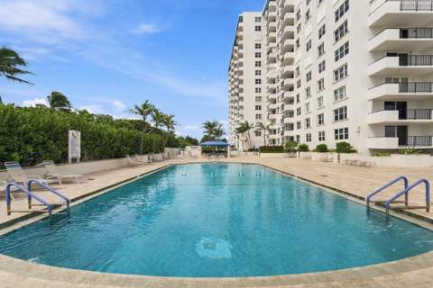 2000 S Ocean Boulevard #Lb, Lauderdale-By-The-Sea FL - photo 22 of 35
