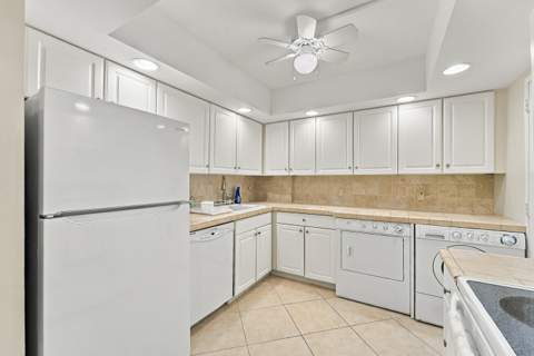 2000 S Ocean Boulevard #Lb, Lauderdale-By-The-Sea FL - photo 7 of 35