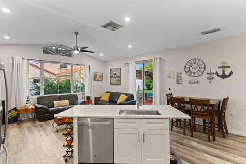 18413 NW 20th Street, Pembroke Pines FL - photo 20 of 64