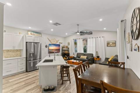 18413 NW 20th Street, Pembroke Pines FL - photo 17 of 64