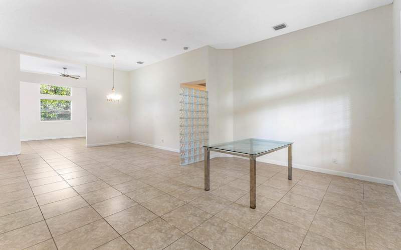 4 bedroom Single Family Residence at 17837 32nd Lane, The Acreage, The Acreage — photo 4