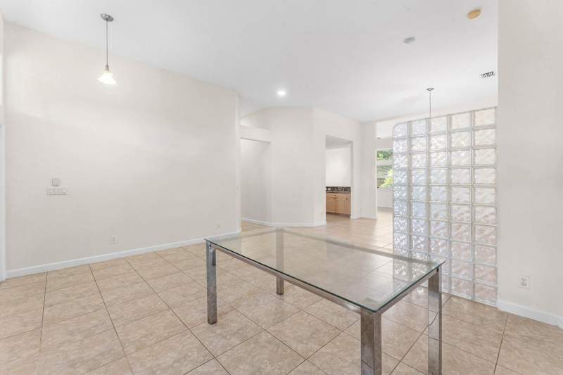 4 bedroom Single Family Residence at 17837 32nd Lane, The Acreage, The Acreage — photo 5