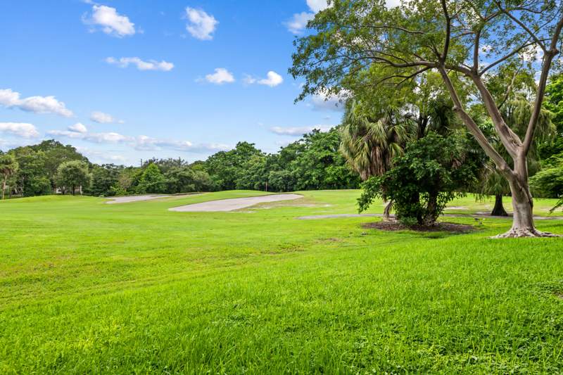 3 bedroom Condominium at 4000 Cypress Grove Way #103, No 125 Palm-Aire Country Club, Pompano Beach — photo 2