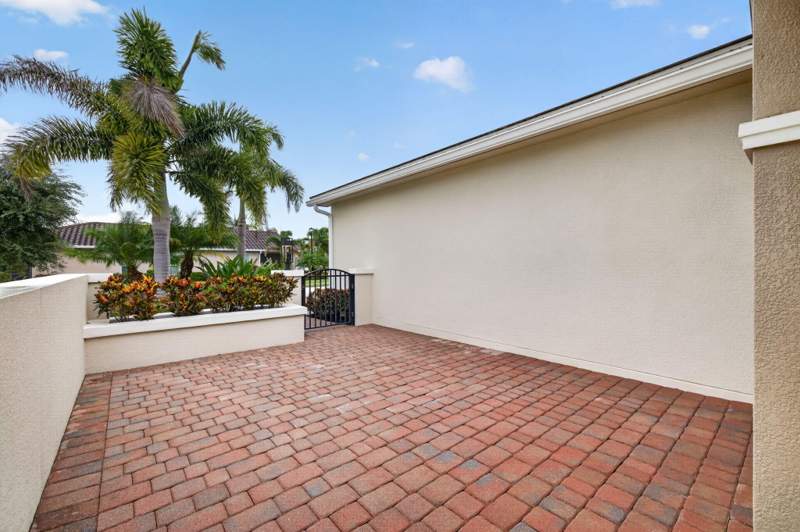 2 bedroom Single Family Residence at 9907 SW Trumpet Tree Circle, Tradition Plat No. 75, Port St. Lucie — photo 4