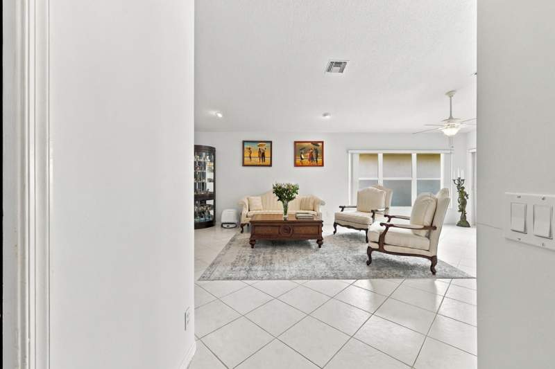 3 bedroom Single Family Residence at 7216 Whitfield Avenue, Jones Par D-2, Boynton Beach — photo 4
