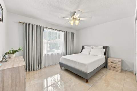 7216 Whitfield Avenue, Boynton Beach FL - photo 15 of 21