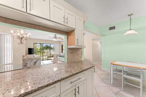 805 Sky Pine Way #F2, Greenacres FL - photo 10 of 28