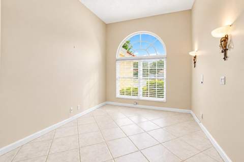 7423 Brunswick Circle, Boynton Beach FL - photo 6 of 44