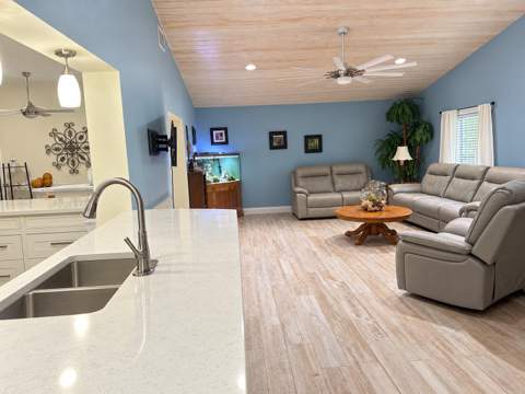 2082 SE Hanford Road, Port St. Lucie FL - photo 6 of 11