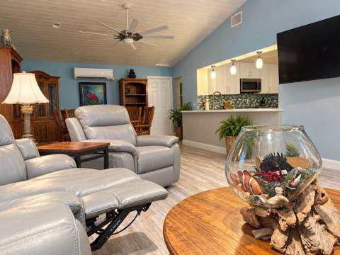 2082 SE Hanford Road, Port St. Lucie FL - photo 7 of 11