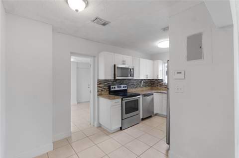 2001 NW 14th Avenue, Fort Lauderdale FL - photo 12 of 31