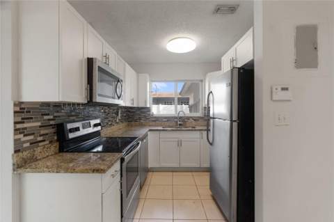 2001 NW 14th Avenue, Fort Lauderdale FL - photo 13 of 31