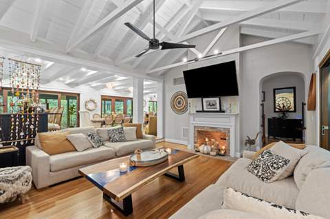 613 S Lakeside Drive, Lake Worth Beach FL - photo 8 of 56