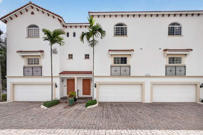 3 bedroom Townhouse at 1950 Presidential Way #10, Embassy Place Condo, West Palm Beach — photo 5