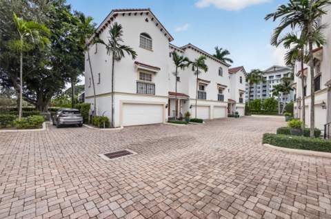 1950 Presidential Way #10, West Palm Beach FL - photo 7 of 55