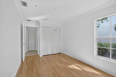 1950 Presidential Way #10, West Palm Beach FL - photo 13 of 55