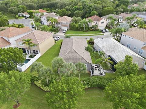 8481 Via D Oro, Boca Raton FL - photo 17 of 72