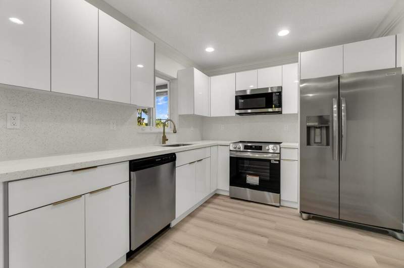 4 bedroom Single Family Residence at 1790 NW 56th Avenue, The Estates Of Wimbledon, Lauderhill — photo 3