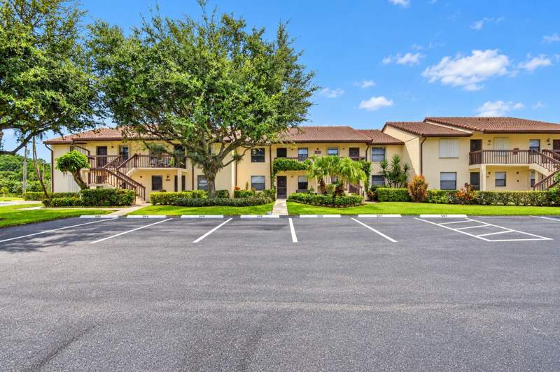 2 bedroom Condominium at 4570 Lucerne Lakes Boulevard #203, Lucerne Lakes Golf Colony, Lake Worth — photo 3