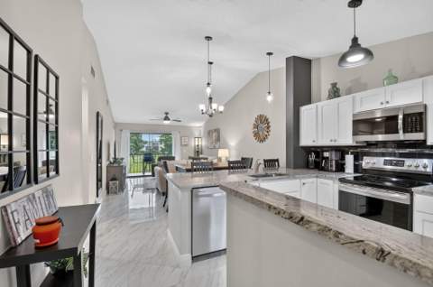 4570 Lucerne Lakes Boulevard #203, Lake Worth FL - photo 7 of 72