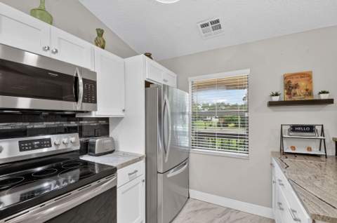 4570 Lucerne Lakes Boulevard #203, Lake Worth FL - photo 9 of 72