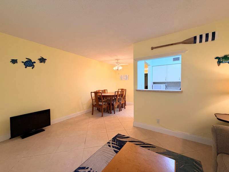 1 bedroom Condominium at 240 Horizons #107, Sterling Village 240 Condo, Boynton Beach — photo 4