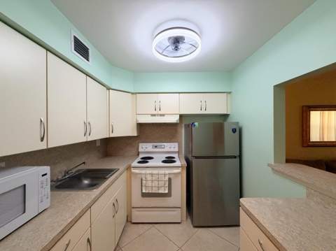 240 Horizons #107, Boynton Beach FL - photo 9 of 29